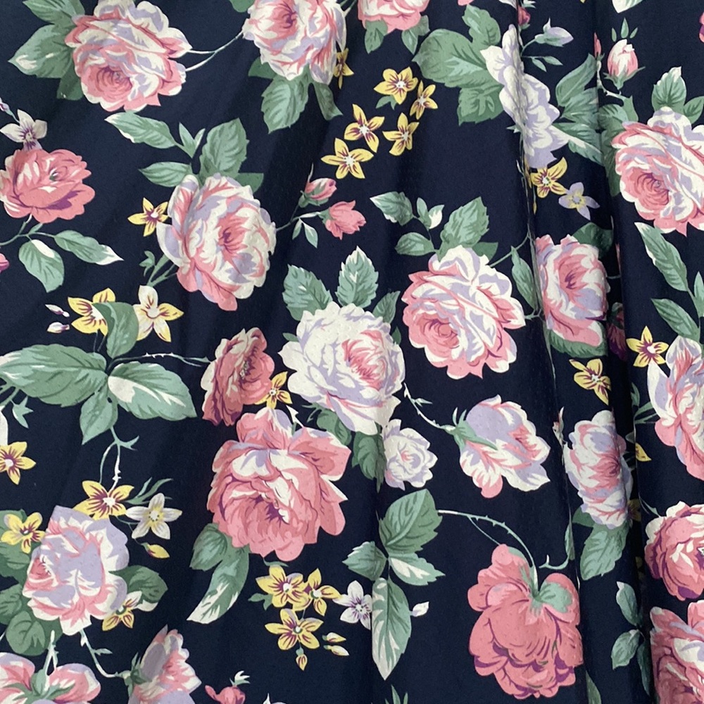 Review Size 10 Floral Skirt - Picture 3 of 8